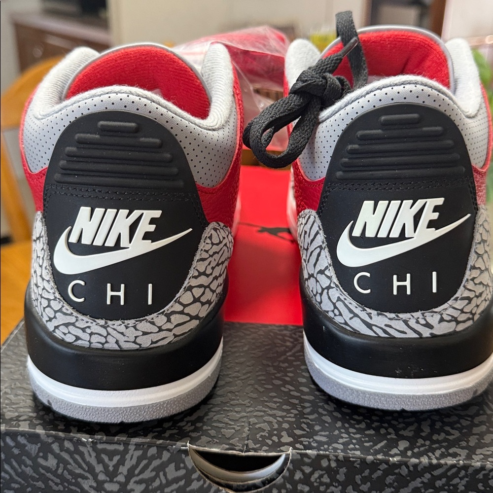 Jordan 3 - Picture 5 of 8